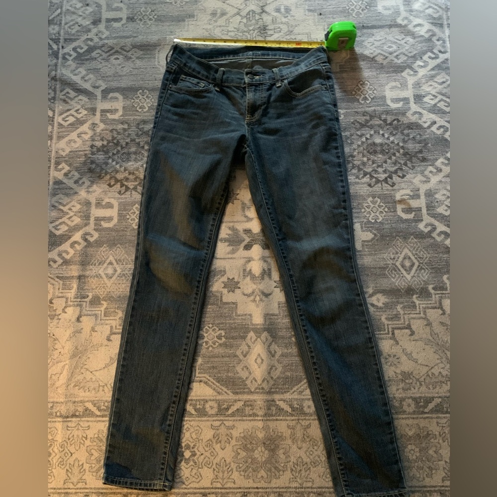 Super low rise Old Navy Classic Blue Women's Jeans   Size 4   EUC
